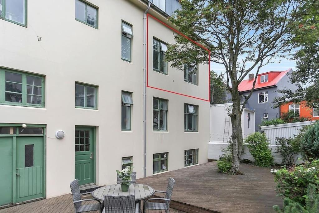 Cosy Apartment In The Old West Reykjavik Center Экстерьер фото